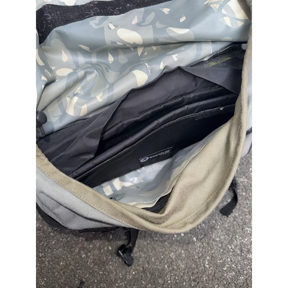 BAICYCLON by bagjack Messenger Bags Gray 2200529011053